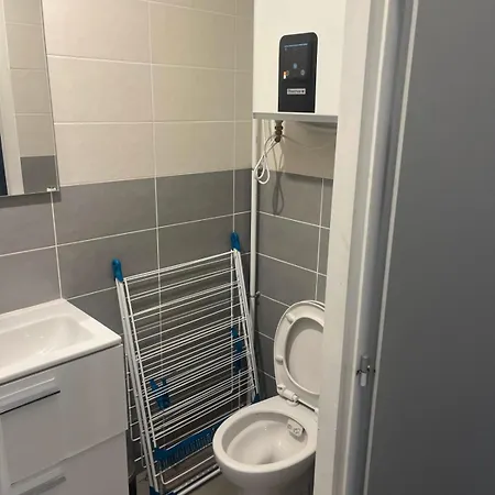 Studio Clemenceau 2 People Gratte Ciel Apartamento Villeurbanne